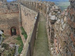 Castillo de La Puebla de Alcocer: guía completa de la visita y mejores vistas de La Serena