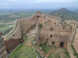 Castillo de La Puebla de Alcocer: guía completa de la visita y mejores vistas de La Serena